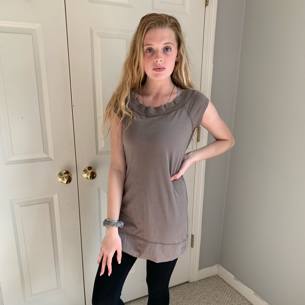 Taupe tunic, Moda Int’l, sz Medium